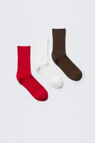 3-Pack Ribbed Crew Socks – Red/White/Brown