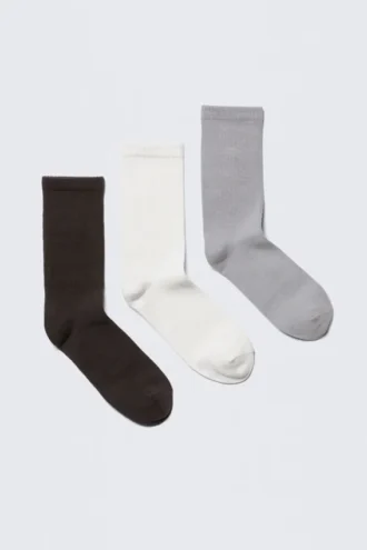 3-Pack Ribbed Sporty Crew Socks – Black/White/Grey