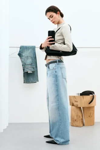 Ample Low Rise Loose Wide Jeans – Kimberley Blue – Light Blue
