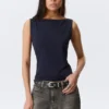 Annie Sleeveless Boat-Neck Top – Dark Blue