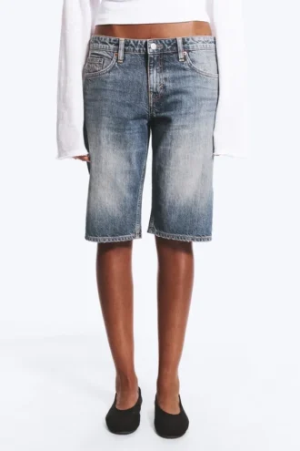 Atom Low Rise Regular Knee-Length Denim Shorts – Redondo Blue – Medium Blue
