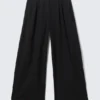 Aya Pleated Trousers – Black