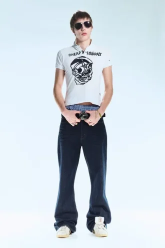 Boo Bootleg Low Rise Regular Bootcut Jeans – Blue Rinse – Dark Blue | Cheap Monday Gb