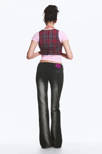 Booty Bei Low Rise Skinny Bootcut Jeans – Black Spray – Black | Cheap Monday Gb