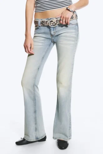Booty Bei Low Rise Skinny Bootcut Jeans – Light Blue | Cheap Monday Gb