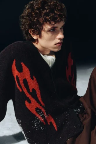 Boxy Knitted Graphic Cardigan – Black – Red Flames