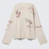 Boxy Printed Long-Sleeved Top – Light Beige – Street Print
