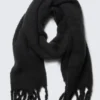 Chunky Fringed Scarf – Black