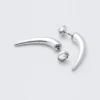 Claw Earrings – Silver