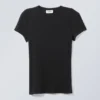 Close Fitted Rib T-Shirt – Black