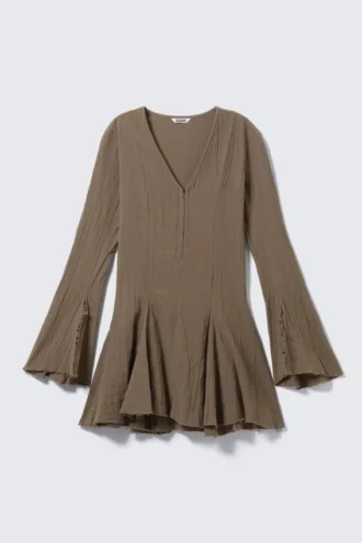 Crinkled Long-Sleeved Mini Dress – Dark Mole