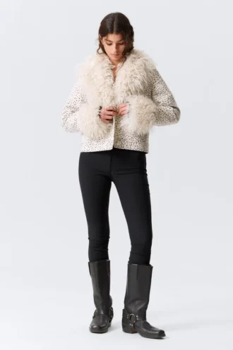 Cropped Faux Fur Trim Jacket – Dusty White – Black Dots