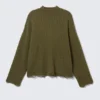 Distressed Ribbed Mock-Neck Sweater – Dark Green
