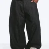 Dunno Unisex Low Rise Loose Barrel Jeans – Black Rinse – Black | Cheap Monday Gb
