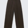 Emil Loose Fit Chino Trousers – Dark Brown