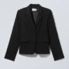 Esma Fitted Blazer – Black