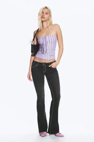 Fancy Booty Bei Low Rise Skinny Bootcut Jeans – Polly Black Print – Black | Cheap Monday Gb
