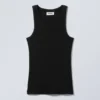 Fitted Rib Tank Top – Black