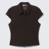 Fitted Short-Sleeved Zip Top – Striped Black