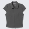 Fitted Short-Sleeved Zip Top – Striped Grey