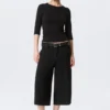 Fitted Three-Quarter Sleeve Top – Black