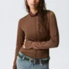 Fitted Turtleneck Top – Brown
