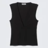 Fitted V-Neck Sleeveless Top – Black