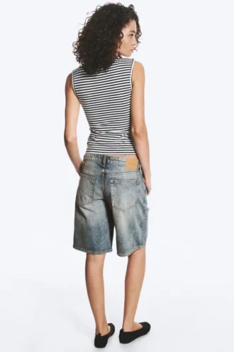 Fitted V-Neck Sleeveless Top – Black/White Stripe