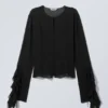 Frilled Long-Sleeved Blouse – Black