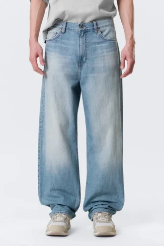 Galaxy Mid Rise Loose Straight Jeans – Kimberley Blue – Light Blue