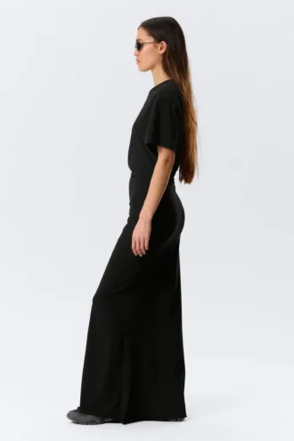 Gathered Short-Sleeved Maxi Dress – Black
