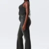 Glow Curve High Waisted Regular Flared Jeans – Black Web – Black