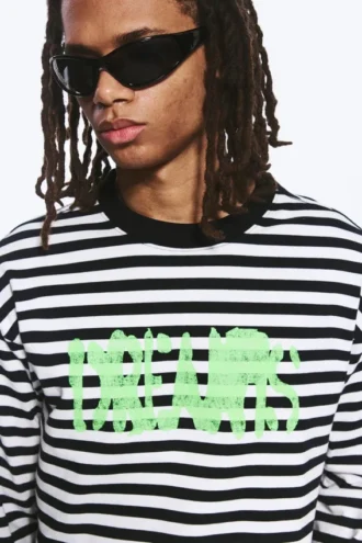 Great Boxy Graphic Long Sleeve T-Shirt – Black & White Stripe – Dreams