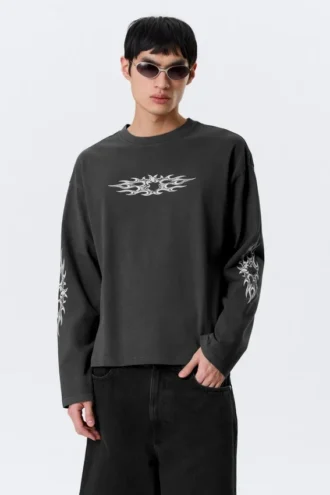 Great Boxy Graphic Long Sleeve T-Shirt – Dark Grey – Air Flame