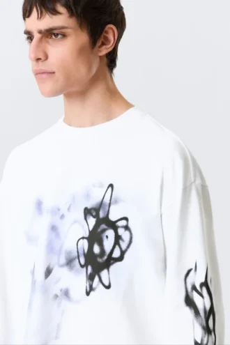 Great Boxy Graphic Long Sleeve T-Shirt – White – Airways