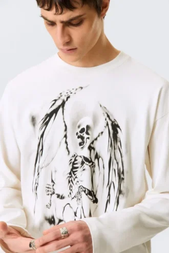 Great Boxy Graphic Long Sleeve T-Shirt – White – Skeleton Angel