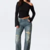 Helix Low Rise Regular Flared Jeans – Arizona Worn – Medium Blue