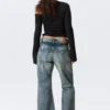 Helix Low Rise Regular Flared Jeans – Arizona Worn – Medium Blue