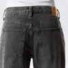 Helix Low Rise Relaxed Flared Leg Jeans – Risso Black – Black