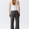Helix Low Rise Relaxed Flared Leg Jeans – Risso Black – Black