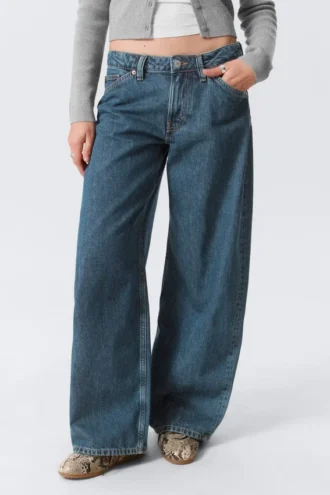 High Waisted Curved-Yoke Barrel Jeans – Blue Anthem – Medium Blue
