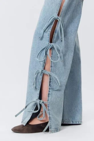 Imoo Low Rise Loose Wide Bow Jeans – Mid Blue – Medium Blue