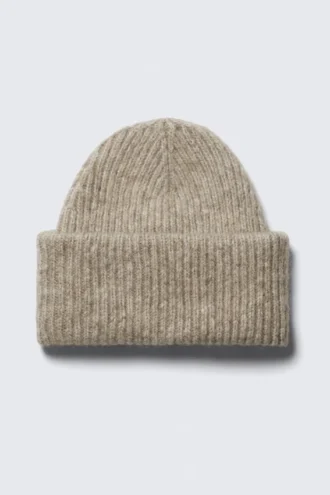 Knitted Fold-Up Ribbed Beanie – Beige