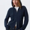 Knitted Slim Fit Zip Hoodie – Dark Navy Blue