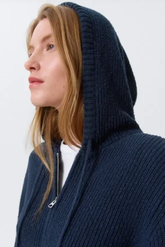 Knitted Slim Fit Zip Hoodie – Dark Navy Blue