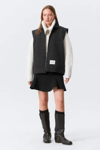 Lightly Padded Canvas Zip Vest – Black