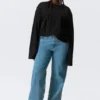 Long-Sleeved Boxy Cotton T-Shirt – Black