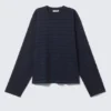 Long-Sleeved Boxy Cotton T-Shirt – Striped Dark Blue