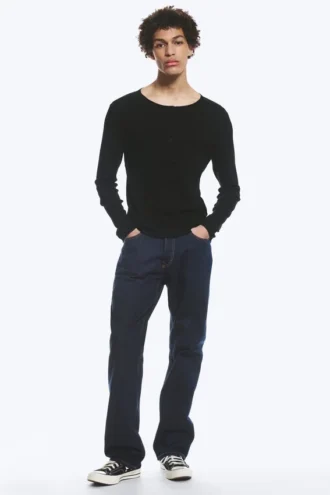 Long-Sleeved Henley T-Shirt – Black
