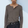 Long-Sleeved Henley T-Shirt – Dark Mole